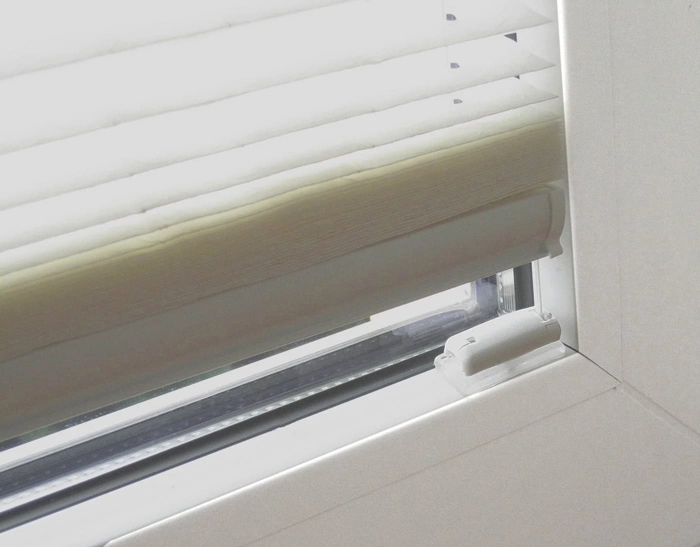 nodeko Klebehalter 4 Stück transparent für Plisseeanlagen - Bild 4