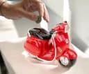 Kremers Schatzkiste Motorroller-Spardose Rot Handbemalt Bild 3