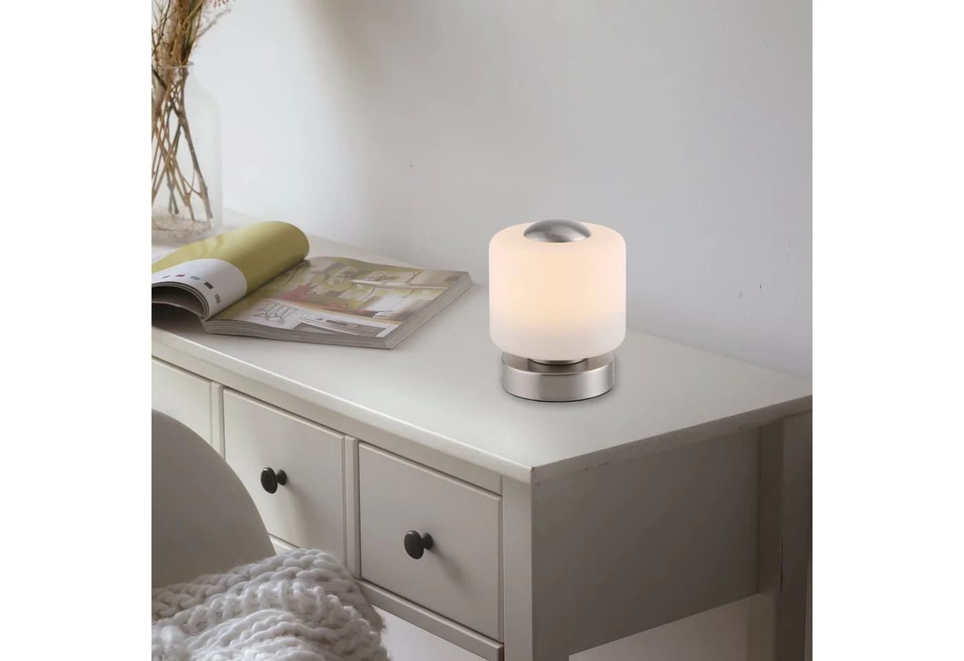 Paul Neuhaus LED-Tischlampe Bota, stahlfarben, Glas, dimmbar