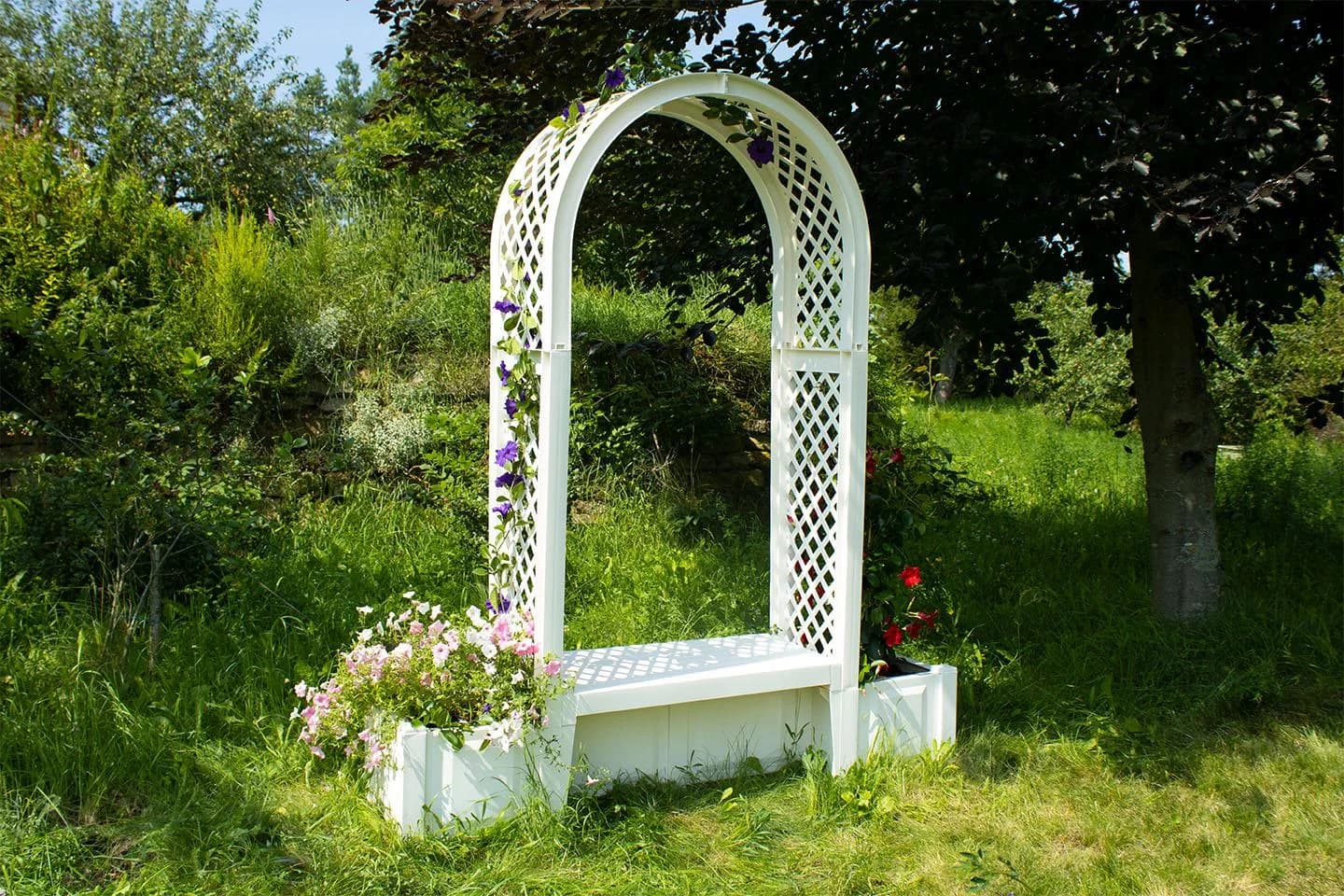 KHW Gartenbank Brüssel Weiß mit Rosenbogen und Pflanzkästen - Bild 2