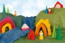 goki Steckspielzeug Zwergenhaus Regenbogen 7-tlg. Holzspielzeug Bild 1