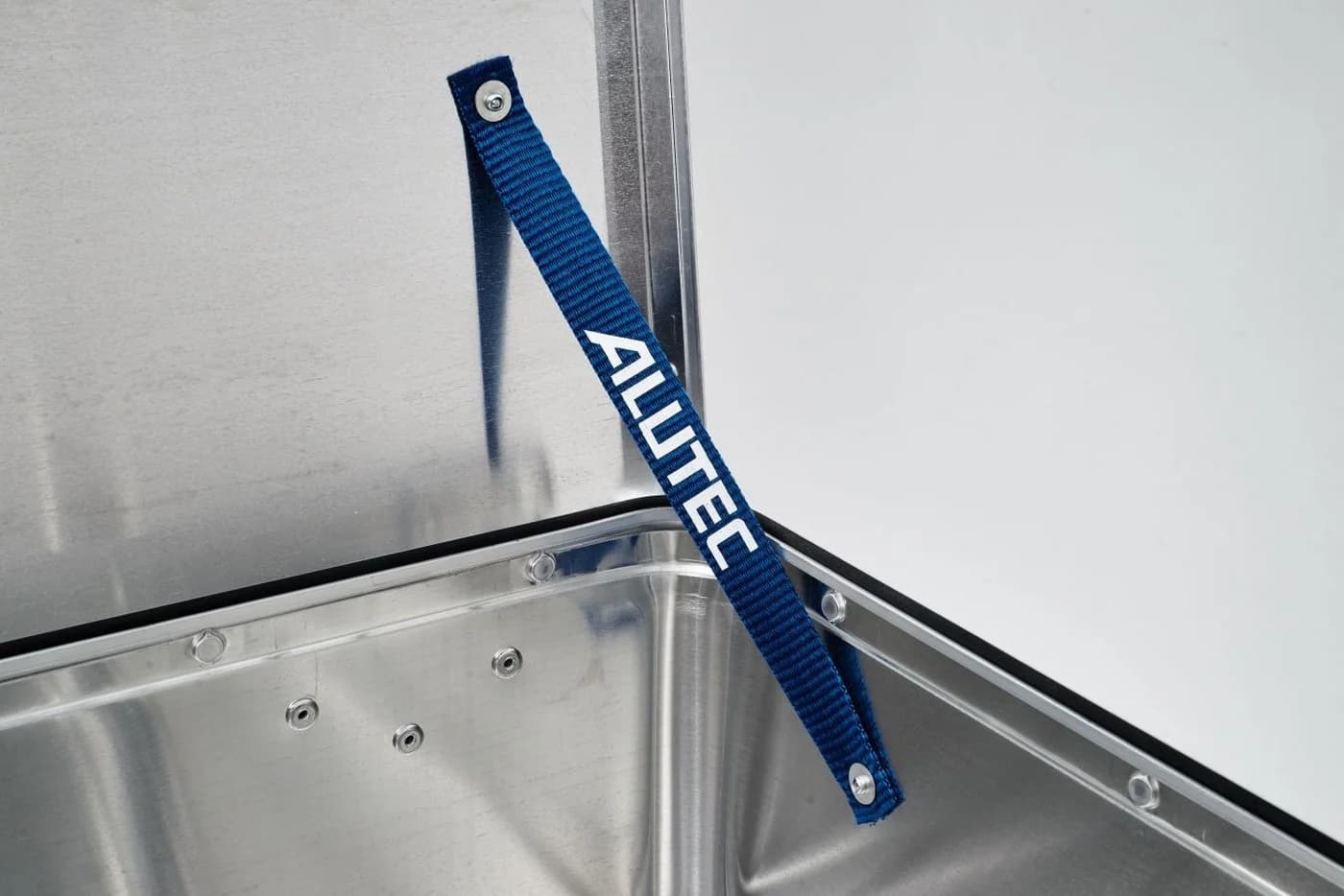 Alutec Transportkiste Aluminium 785x565x482 mm - Bild 4
