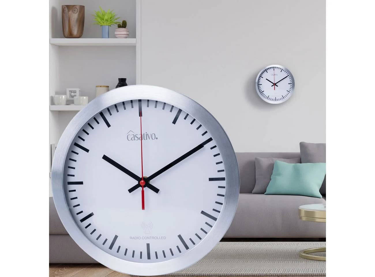Casativo Funk-Wanduhr Ø25cm Aluminium Glas DCF-Empfang Silber/Weiß - Bild 2
