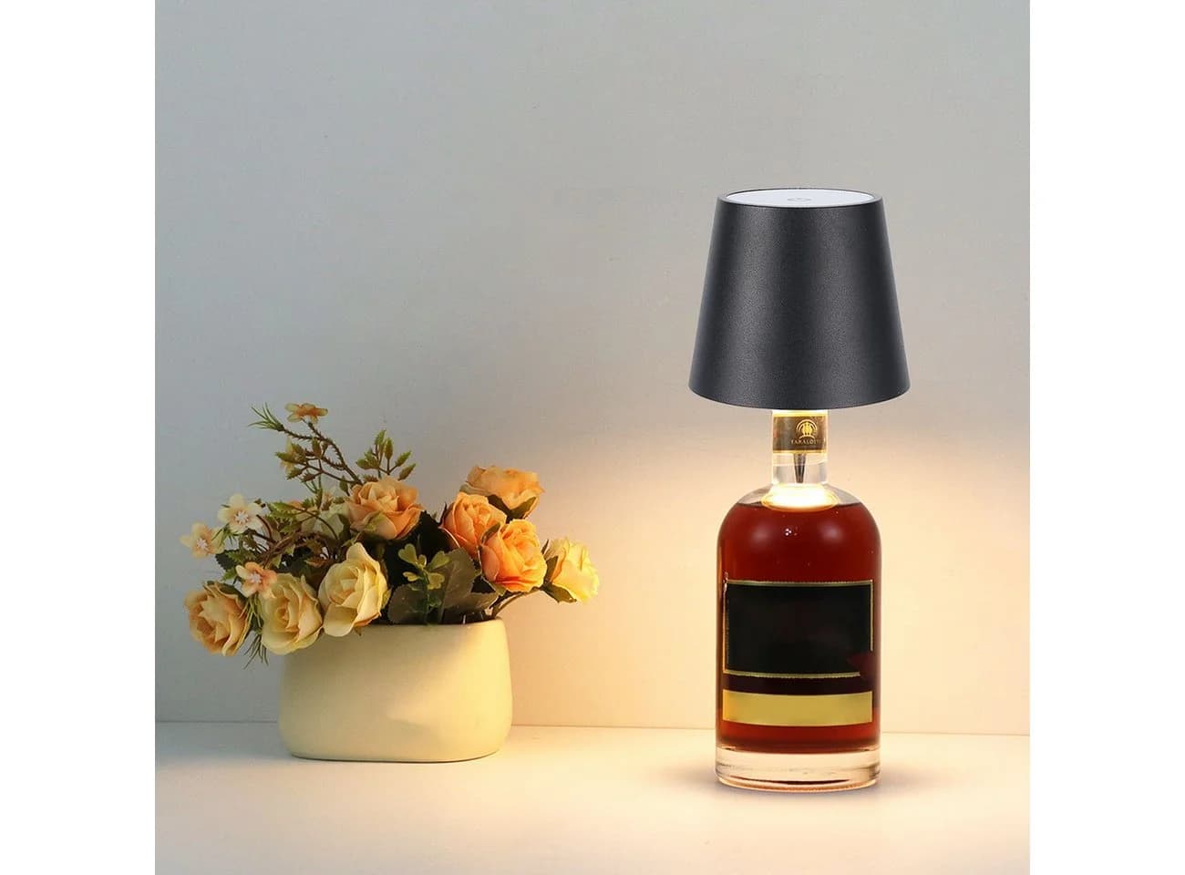 shop'n smile ideoon LED Flaschenlampe Schwarz Dimmbar 3 Lichtfarben - Bild 5