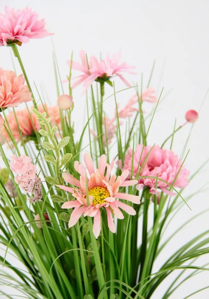 I.GE.A. Kunstgras Grasbund mit Dahlien Rosa 40 cm