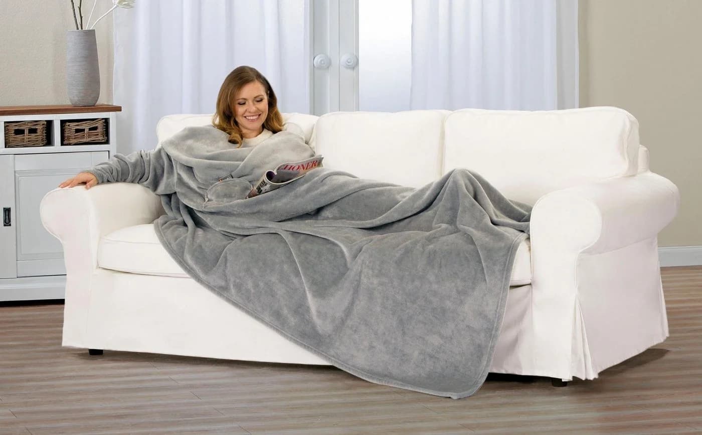 Gözze Kuscheldecke mit Ärmeln & Tasche Silber