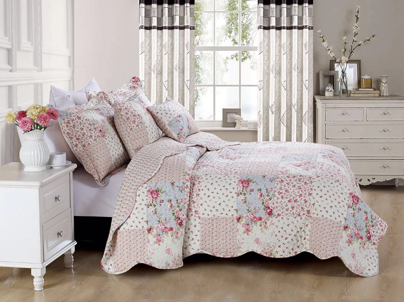 Delindo Lifestyle Tagesdecke Patchwork Röschen Floral Bettüberwurf