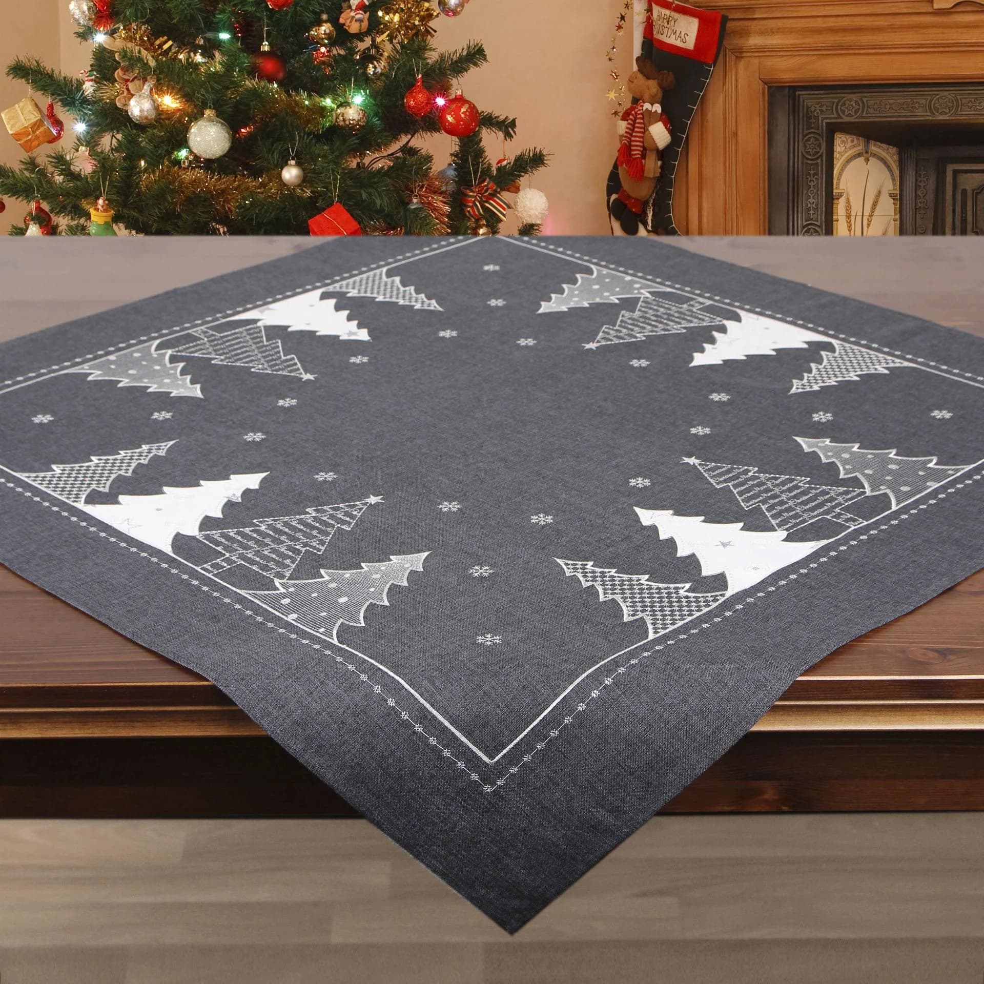 Delindo Lifestyle Mitteldecke Tannenbaum Anthrazit Polyester