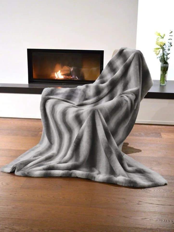 MESANA Wohndecke Lupo Grau Fellimitat Kuscheldecke 150x200 cm - Bild 2