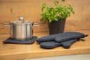 Ofenhandschuh Blau/Grau mit versteppter Greifseite Bild 5