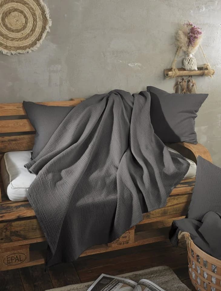 pure hug Musselin Wohndecke 150x200 Anthrazit