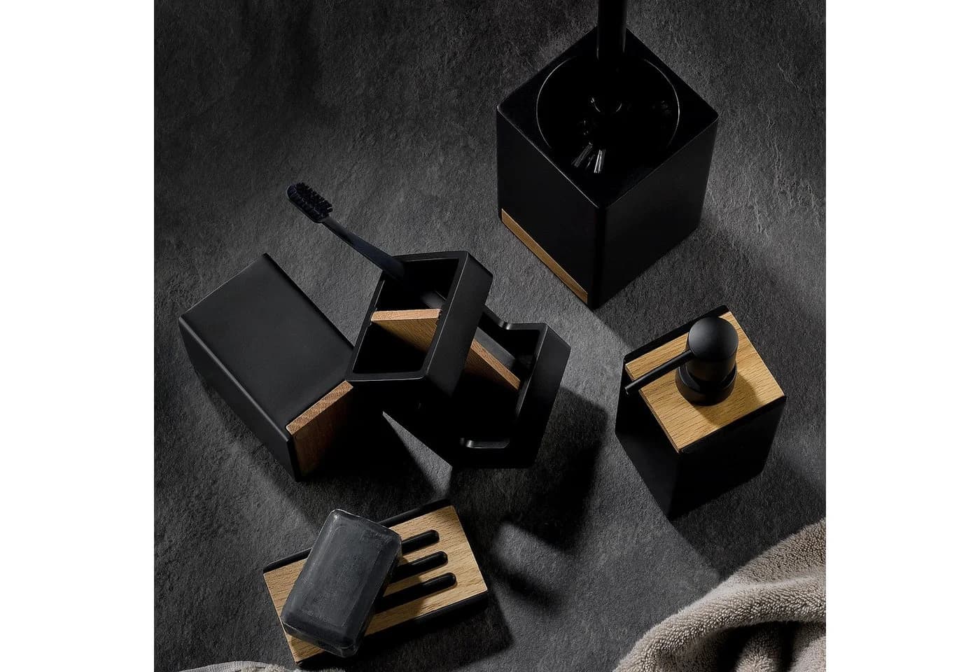 kela Zahnputzbecher Cube Schwarz Eichenholz Element