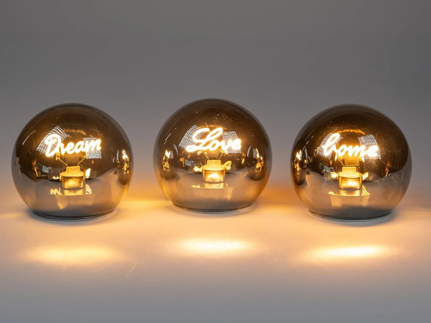 formano LED Dekolicht Deko Set 3er Leuchtkugeln mit Schriftzug Dream + Love + Home 12 cm - Bild 2