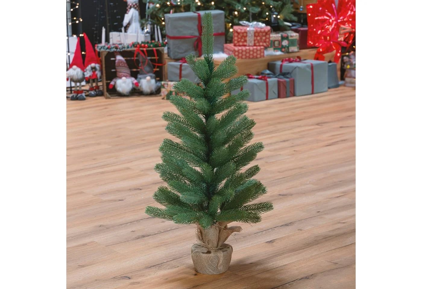 IC Winterworld Künstlicher Weihnachtsbaum Nordmanntanne mit Betonfuß