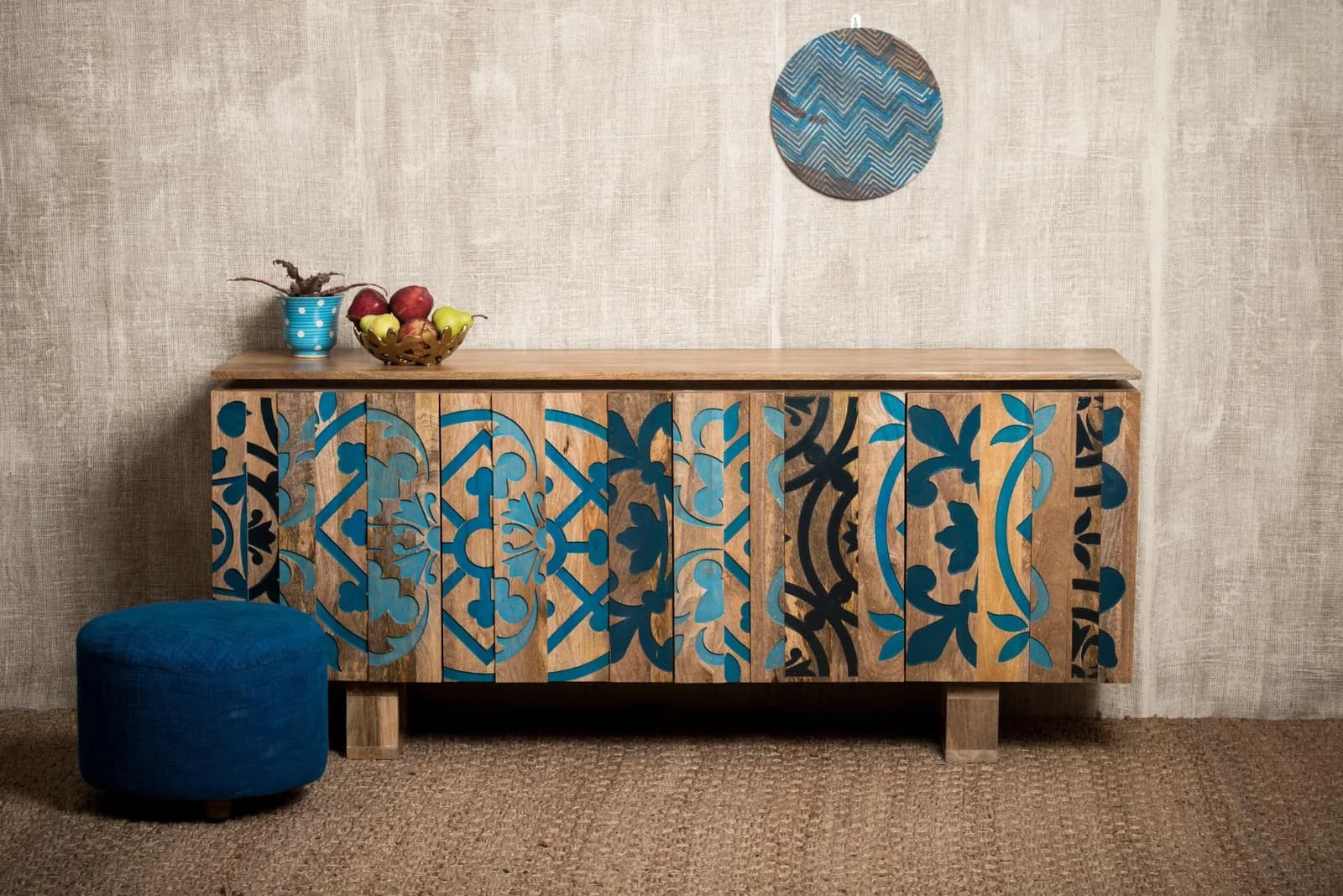 OTTO HOME Sideboard Layer Braun/Blau 4 Türen Massivholz