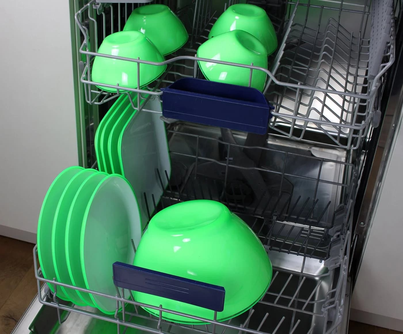 LindenBerg Salatschüssel Set 4-teilig Grün Stapelbar BPA-frei - Bild 4
