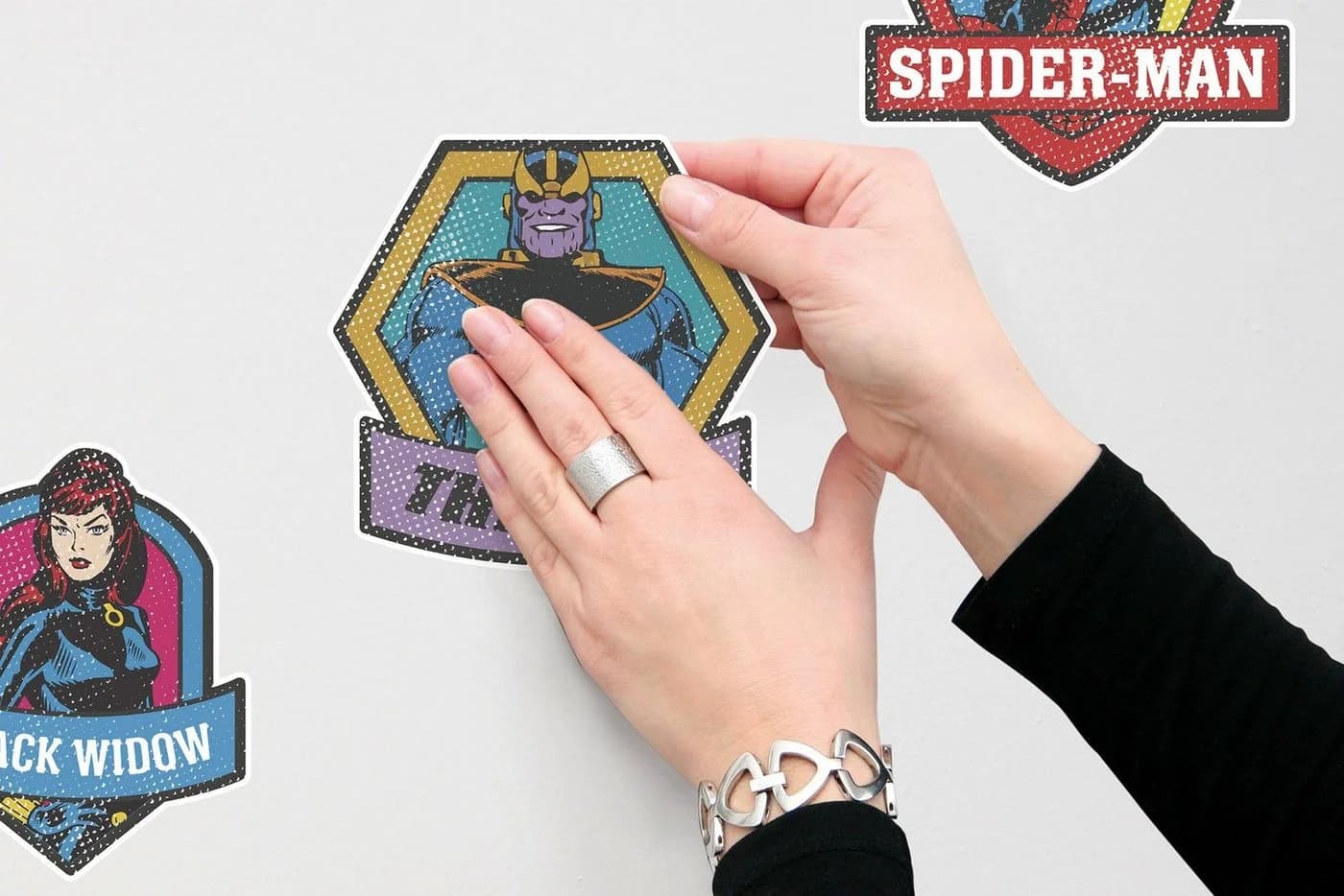 Komar Wandtattoo Avengers Classic Badges Bunt - Bild 3