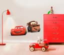 KOMAR Wandtattoo Cars Friends Kinderzimmer Braun Rot Bild 1
