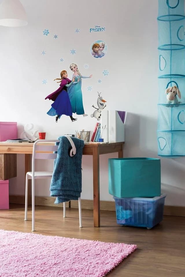 KOMAR Wandtattoo Anna und Elsa Disney Kinderzimmer