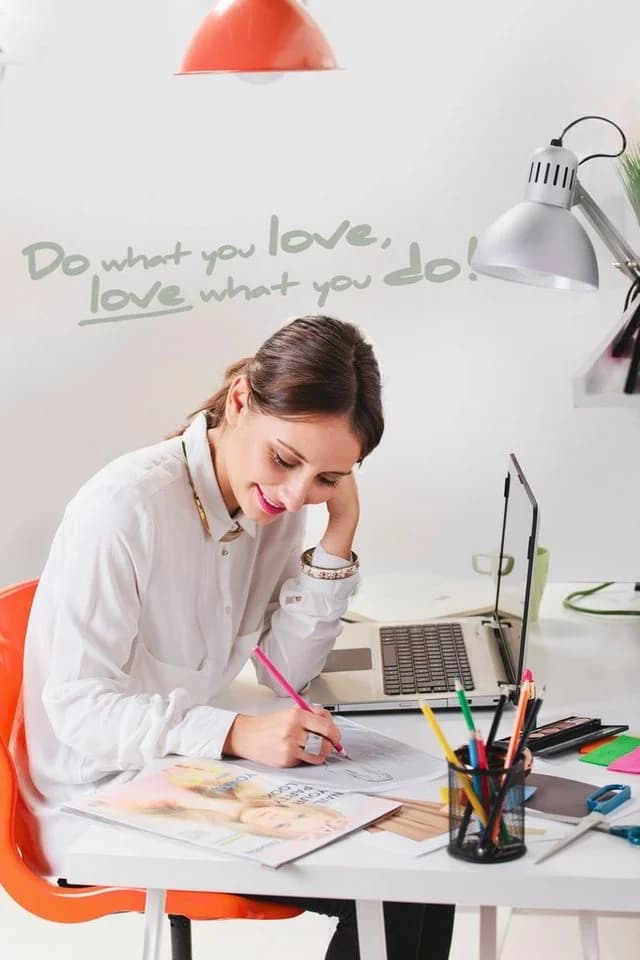 Komar Wandtattoo Do what you love... - Selbstklebend