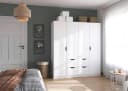 Rauch Kleiderschrank Freising Weiß mit Griffmulden und Schubkästen Bild 1
