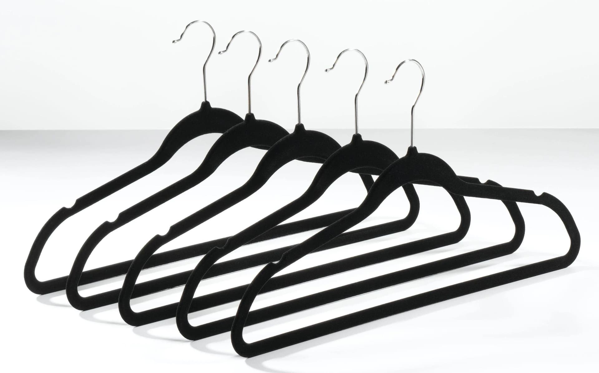 Casa Nova Kleiderbügel-Set Schwarz 5-tlg. mit Hosenaufhänger