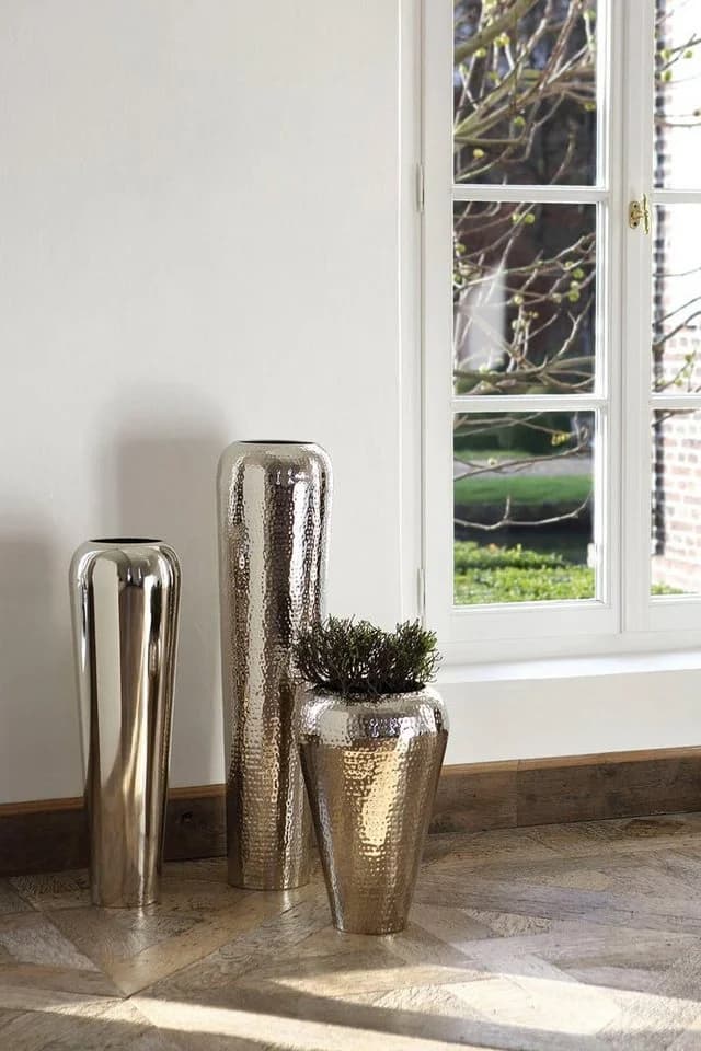 Dekovase FINK TUTZI Silber Hammerschlag Eisen Bodenvase