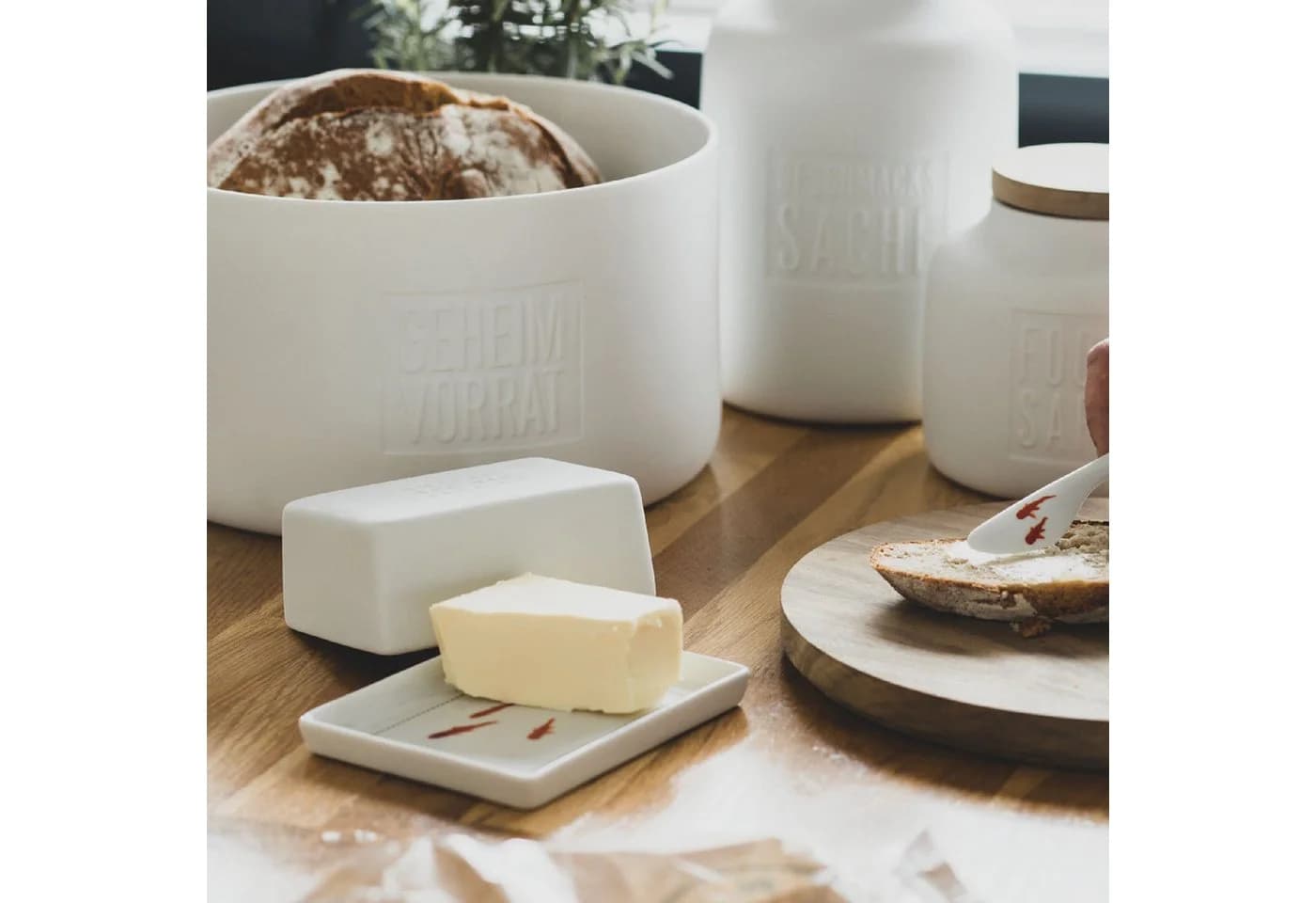Räder Design Butterdose klein weiß „Butter bei die Fische“ - Bild 3