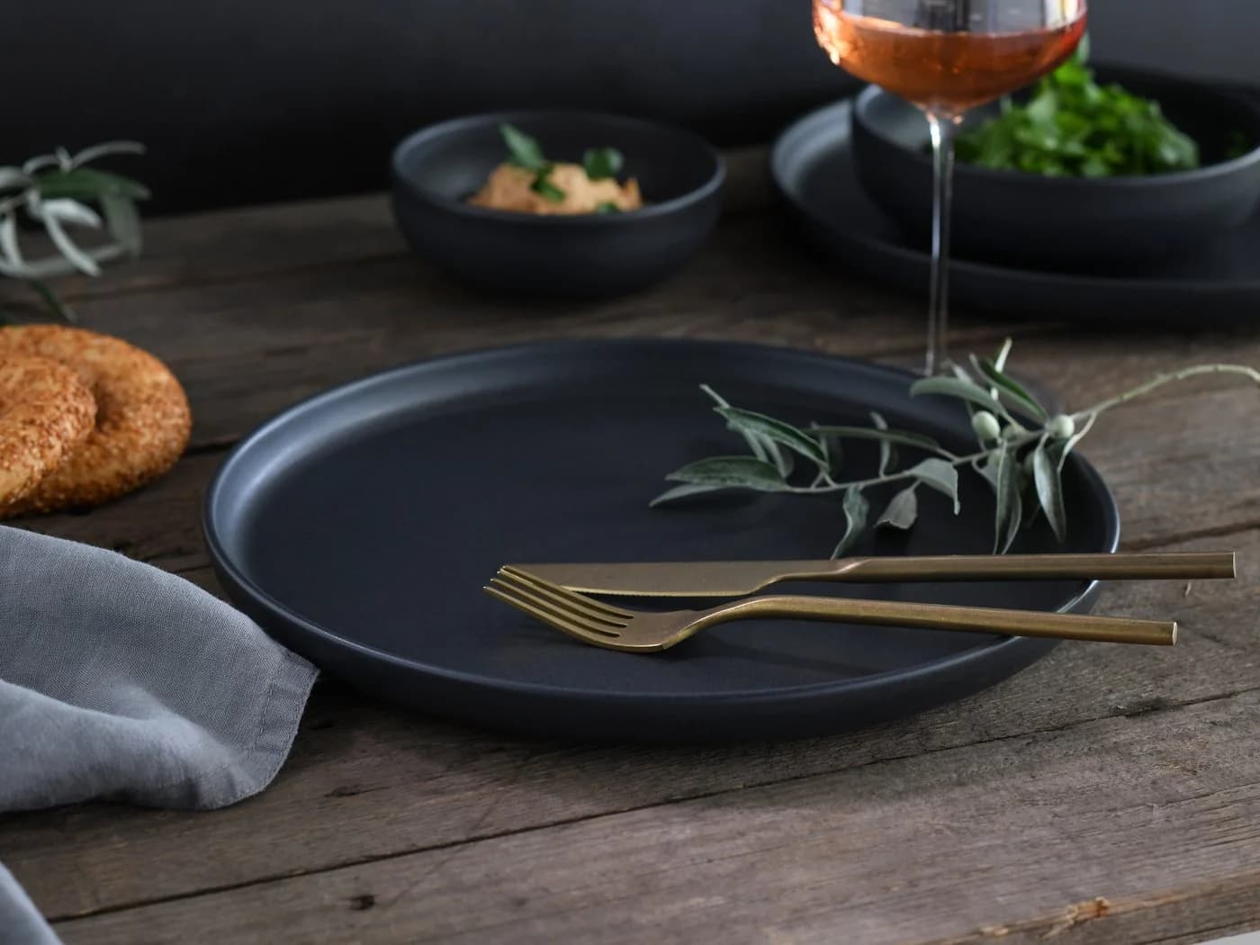 CREATABLE Kombiservice Uno Black 16-tlg. Steinzeug schwarz - Bild 5