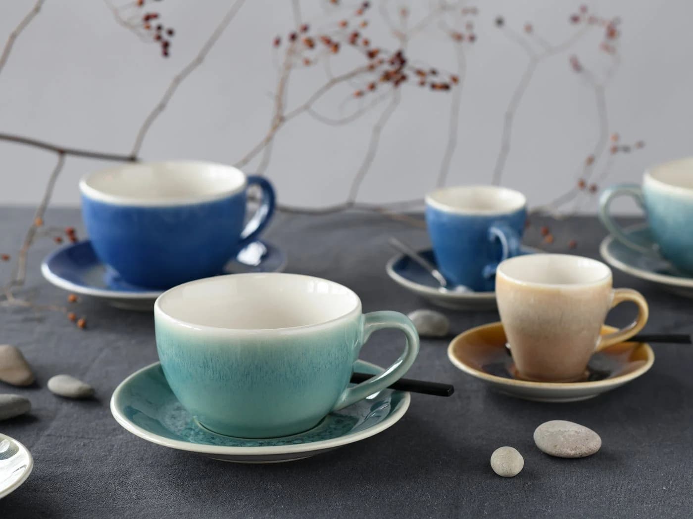 Creatable Caldera Mix Bistrotassen-Set 16-tlg. Bunt Steinzeug