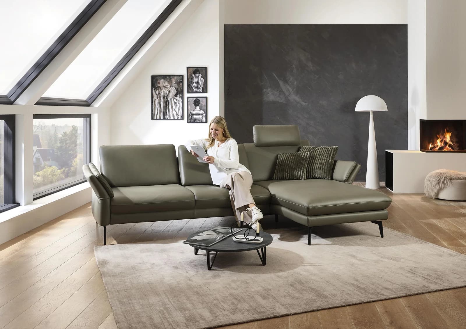 DIE PLANBAR Ecksofa PN-EM23050 L-Form Leder Torro olive mit Verstellfunktionen