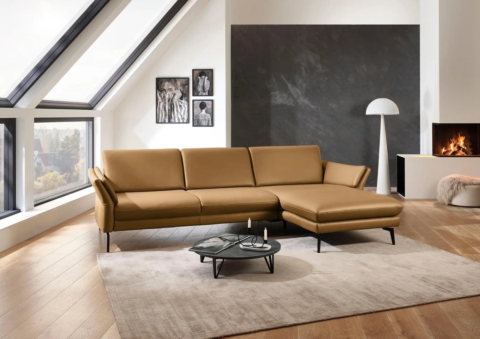 Ecksofa DIE PLANBAR PN-EM23050 L-Form Glattleder Kurkuma