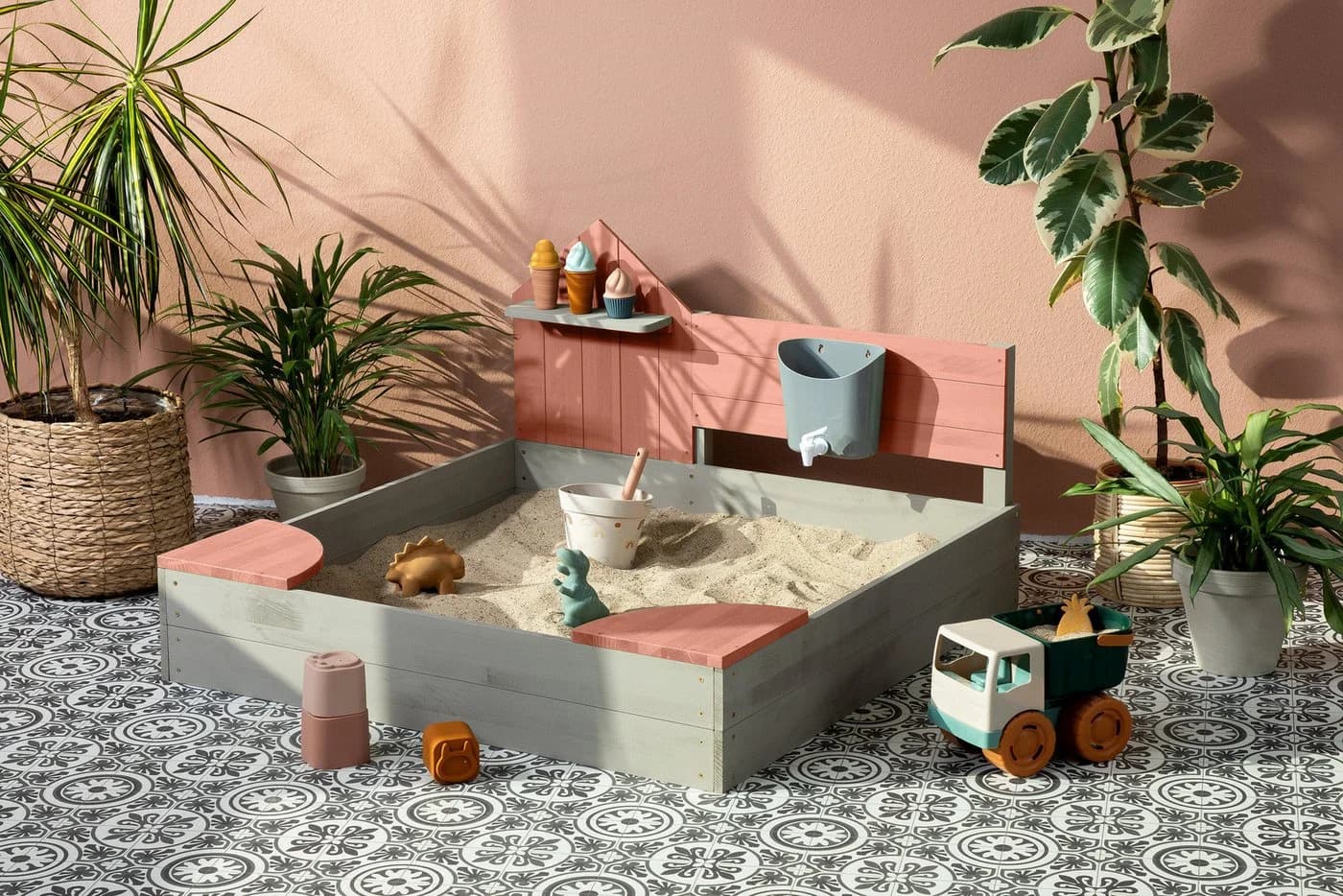 MUDDY BUDDY® Sandkasten Cozy House