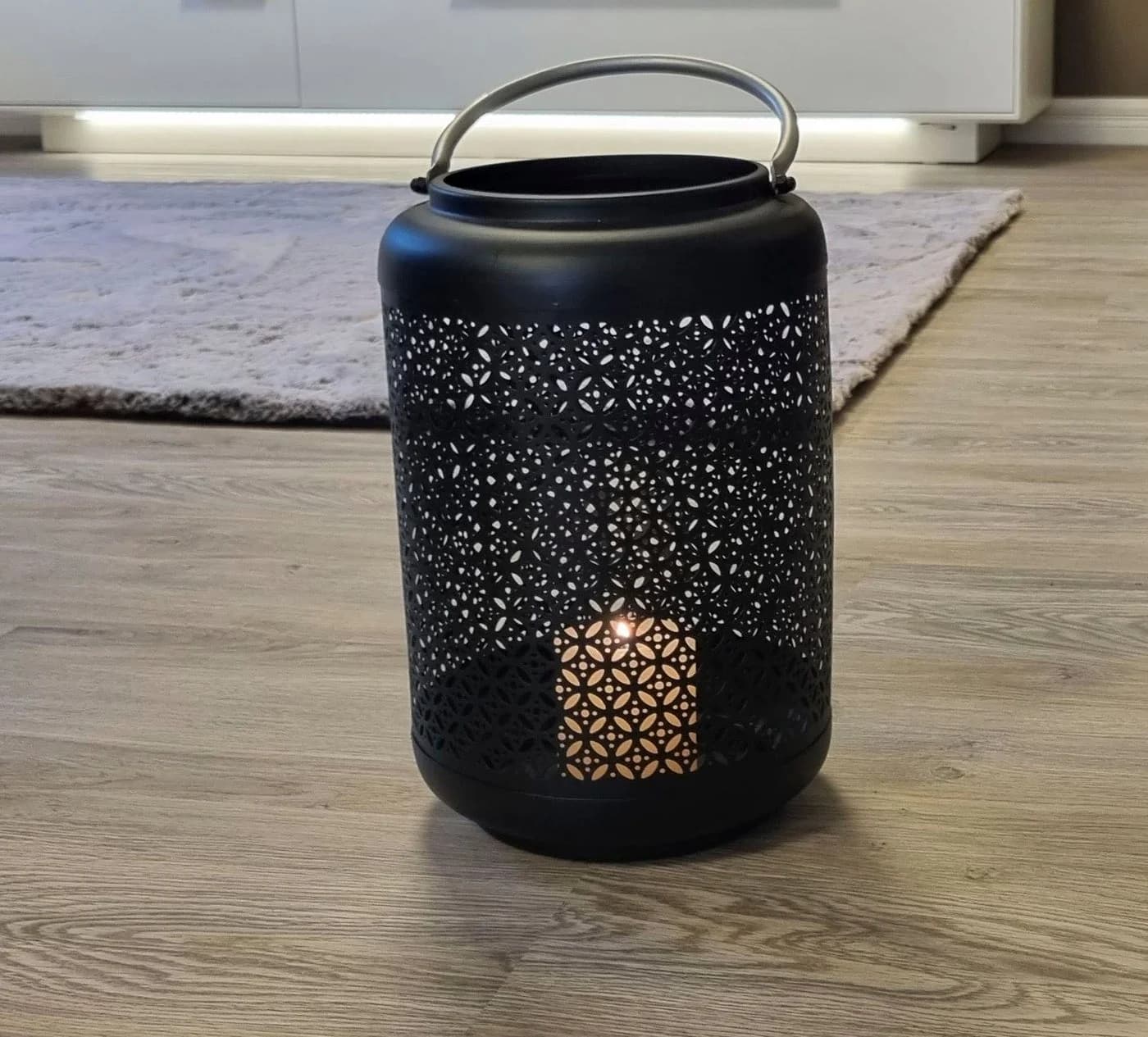 AMBIENTE HAUS Kerzenlaterne mit Silber-Griff schwarz - Bild 3
