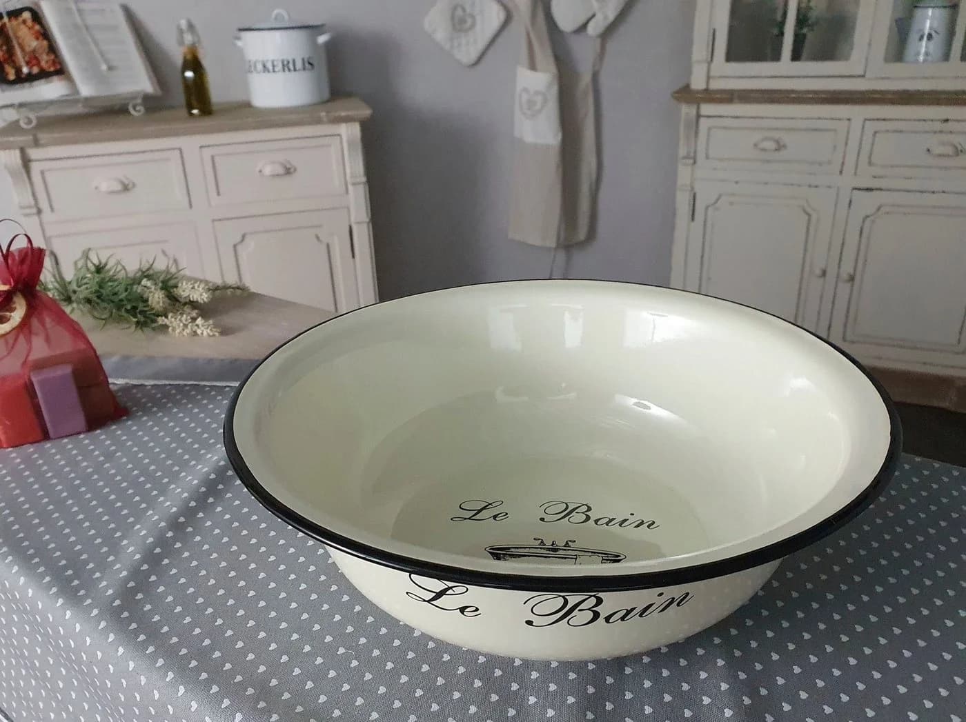 AMBIENTE HAUS Waschschüssel aus Emaille 32 cm Creme