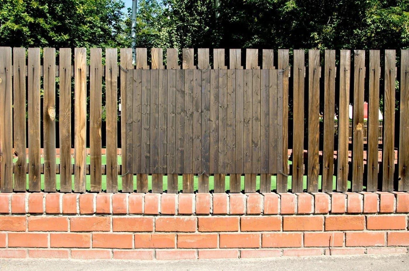 Wallario Sichtschutzzaunmatte Holzpaneel Grau-Braun - Bild 3