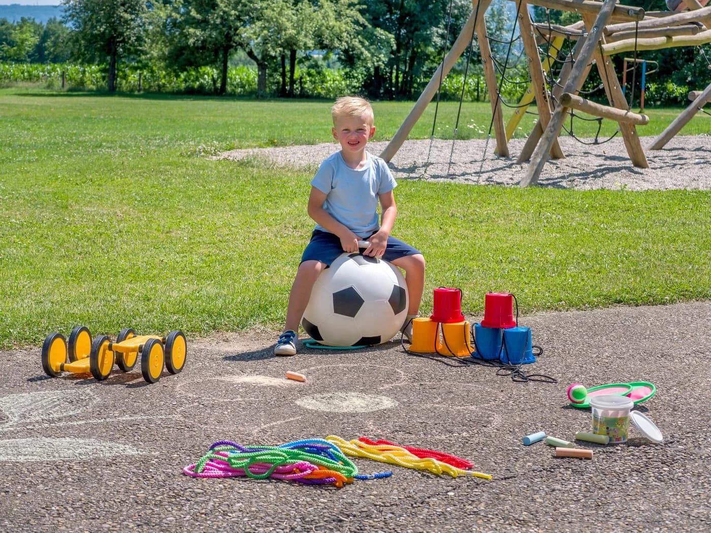 Betzold Hüpfball Fußball-Design 46 cm - Bild 3