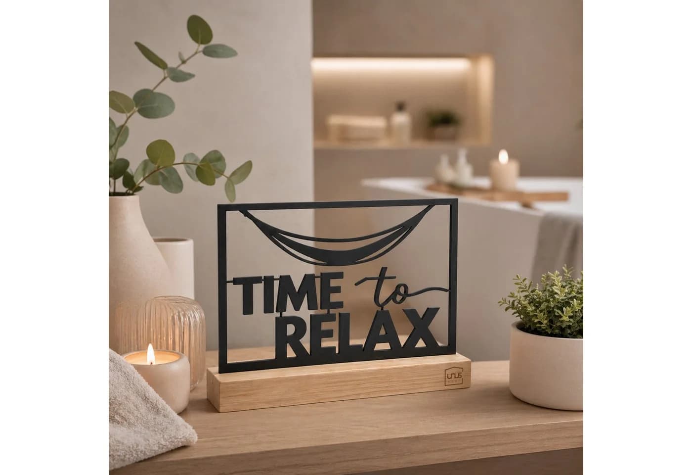 UNUS HOME Dekofigur „Time to Relax“ Schriftzug Metall Holzsockel