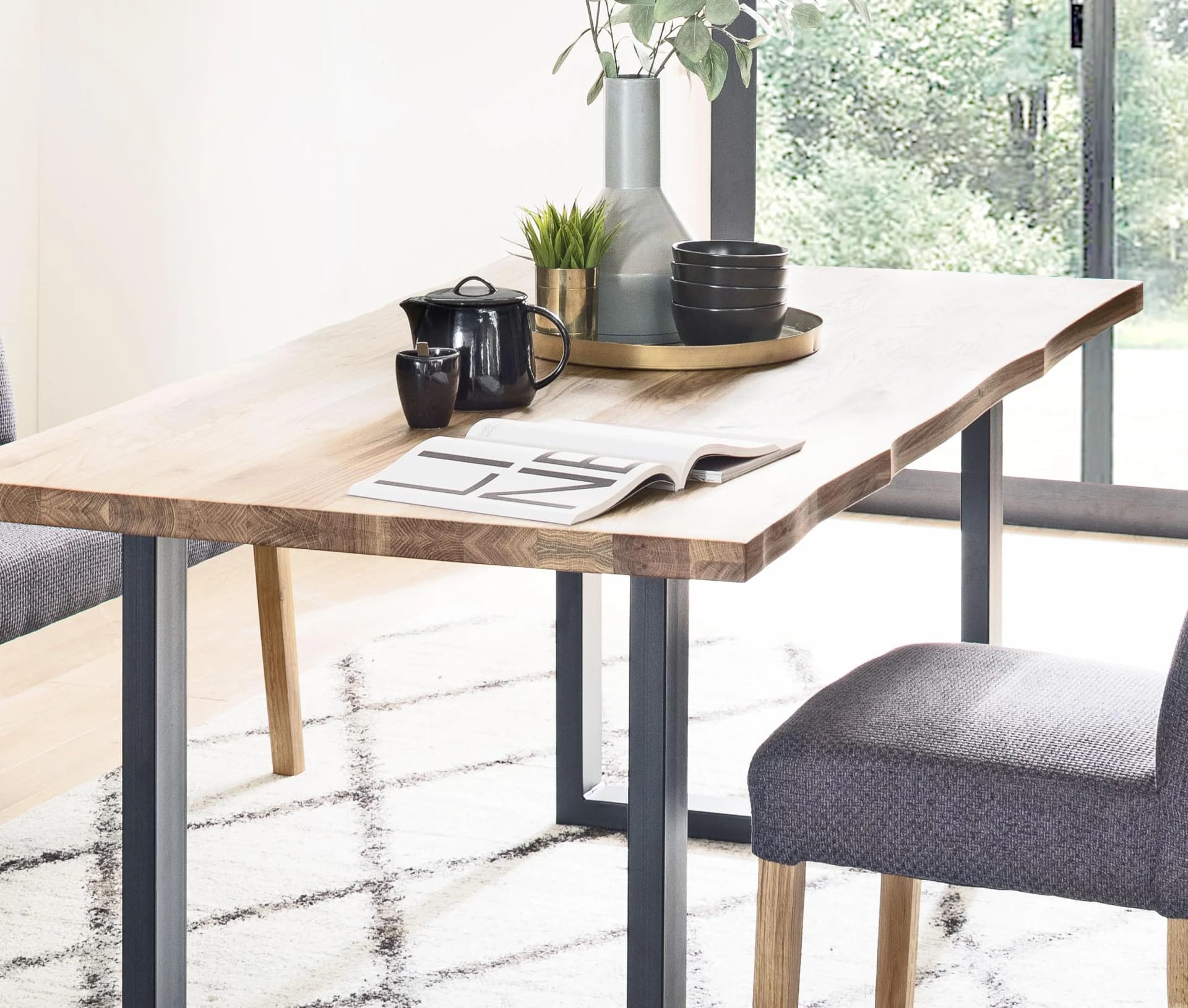 MCA LIVING Esstisch Rockford Wildeiche Massivholz mit Baumkante
