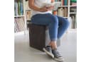 relaxdays Faltbarer Sitzhocker mit Stauraum, Kunstleder, Braun Bild 1