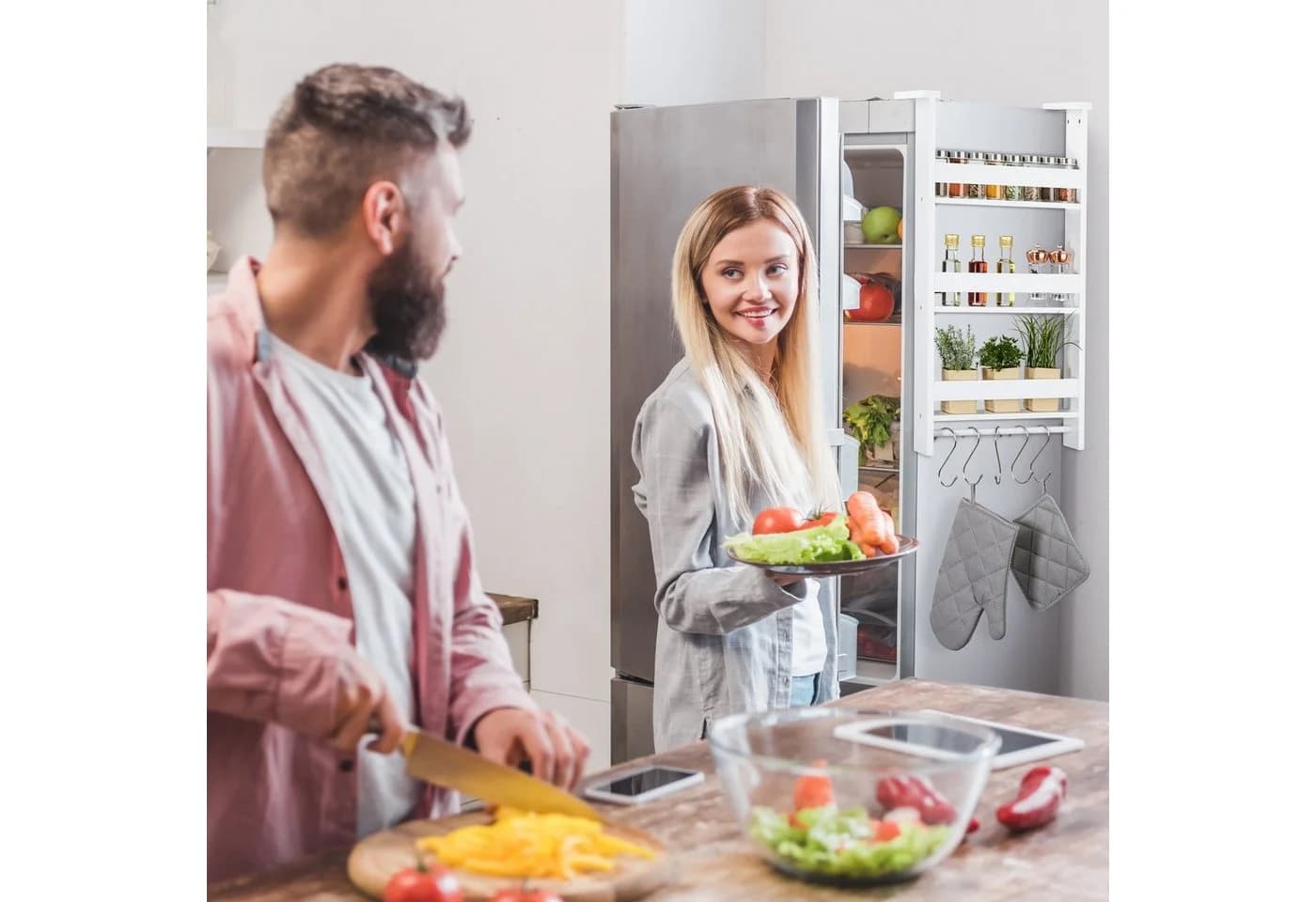 relaxdays Hängeregal für Kühlschrank Weiß mit 3 Ablagen und Hakenleiste - Bild 3