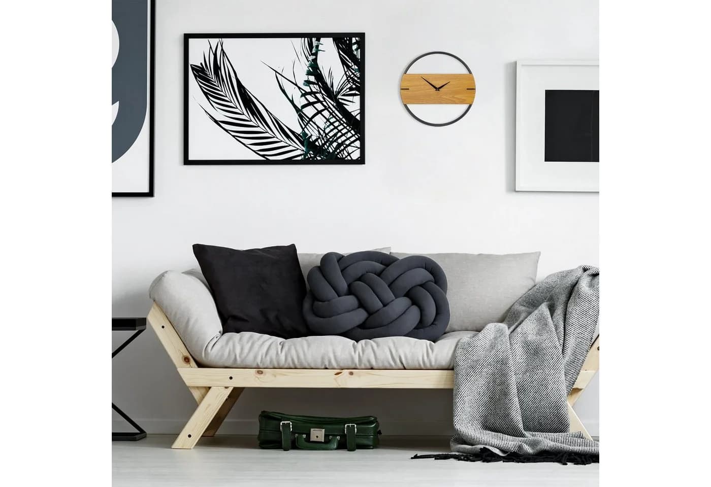 relaxdays Wanduhr Holzoptik Braun Schwarz Minimalistisch