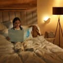 relaxdays Stehlampe Dreibein Weiß & Gold Bild 3