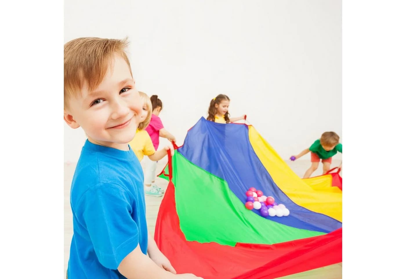 RELAXDAYS Spielzeug-Gartenset Buntes Schwungtuch Ø 3,5 m - Bild 3