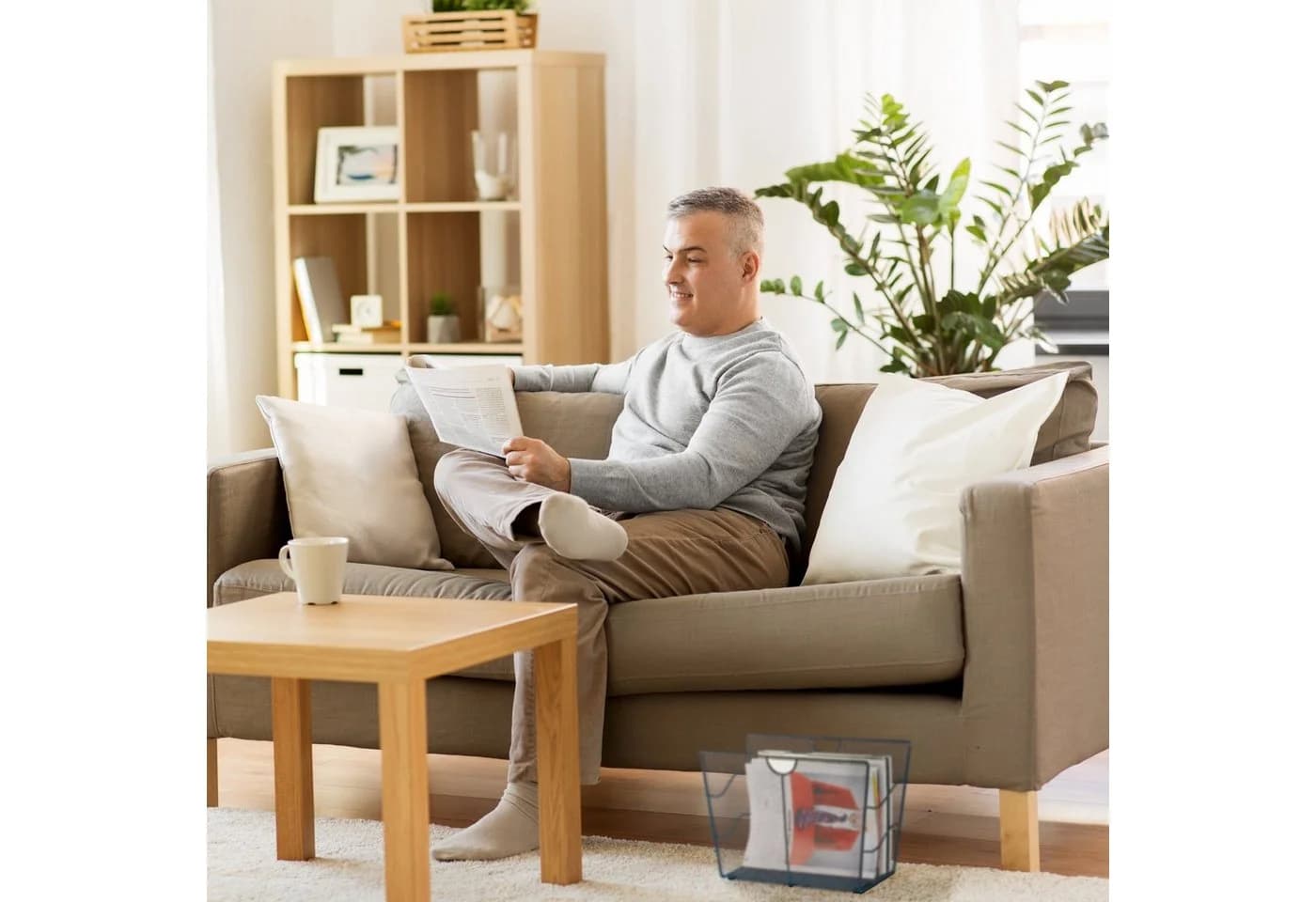relaxdays Zeitungsständer Metall Anthrazit Mesh-Design - Bild 3