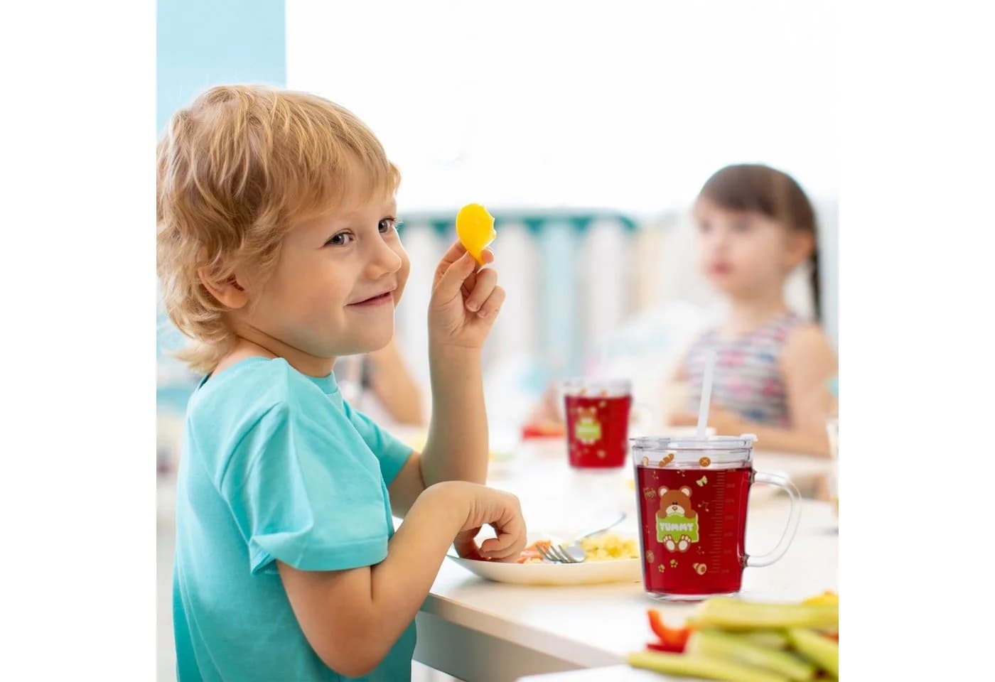 relaxdays Kinderbecher 2er Set mit Bärenmotiv, Glas, Henkel, Deckel & Strohhalm - Bild 3