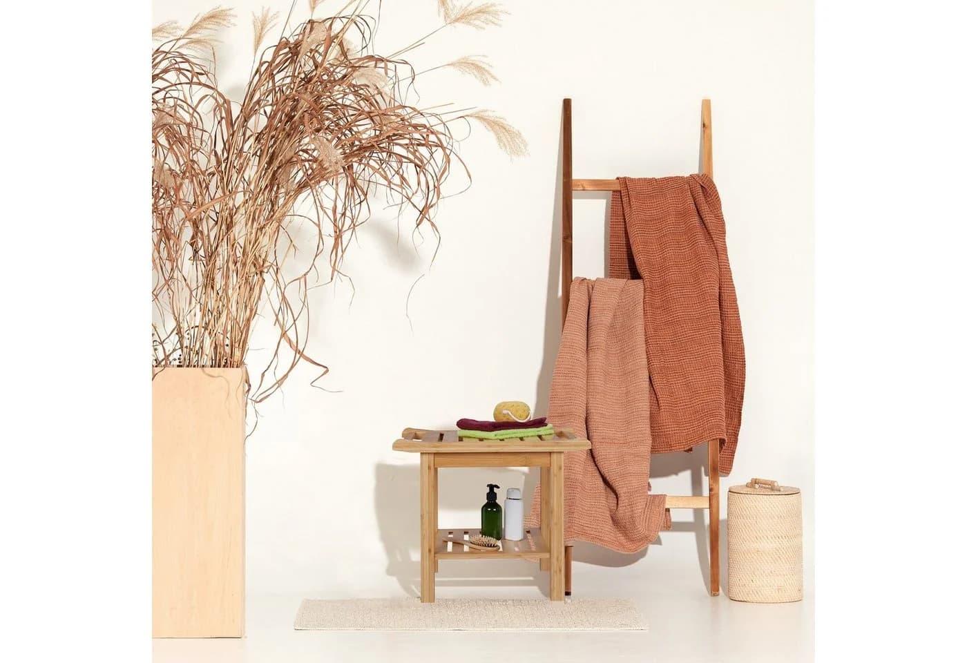 relaxdays Badhocker Bambus mit Griffen und Ablage Natur