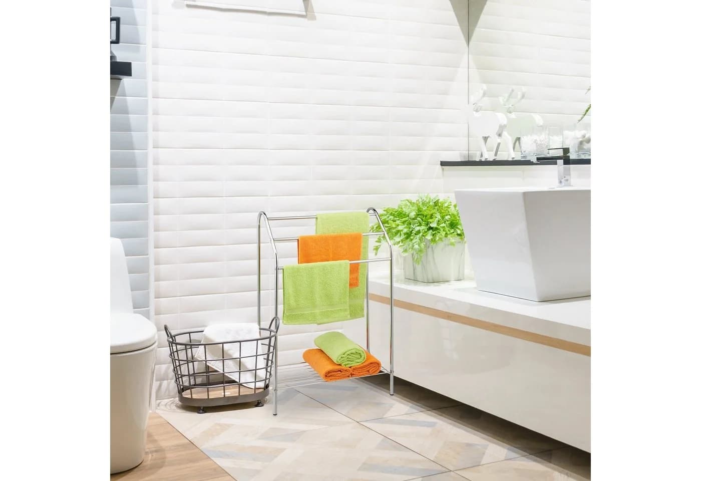 relaxdays Handtuchständer 3-armig mit Ablage Silber