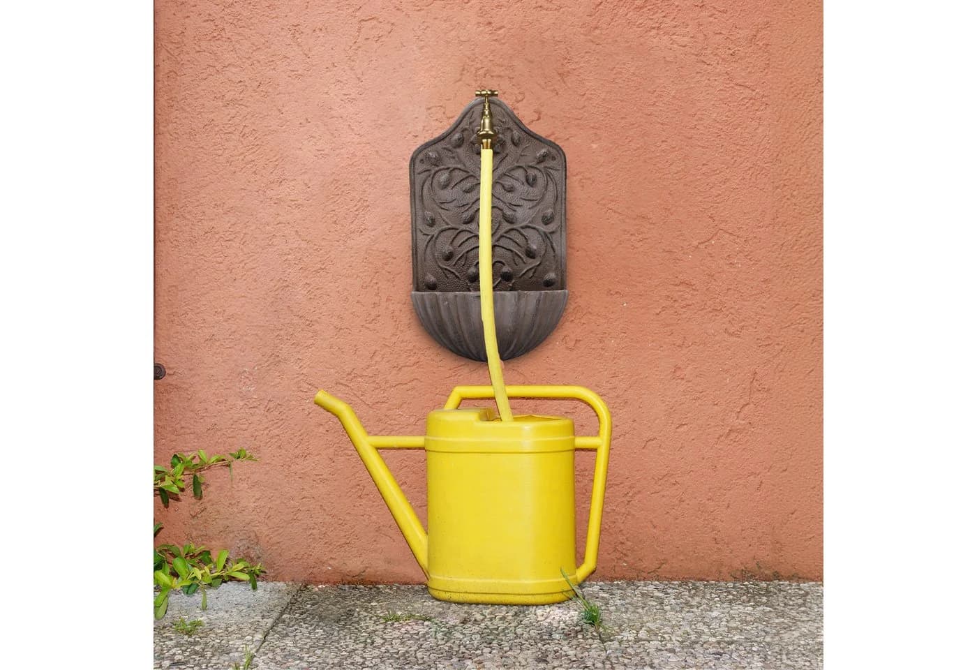 relaxdays Gartenbrunnen Brauner Wandbrunnen mit Wasserhahn