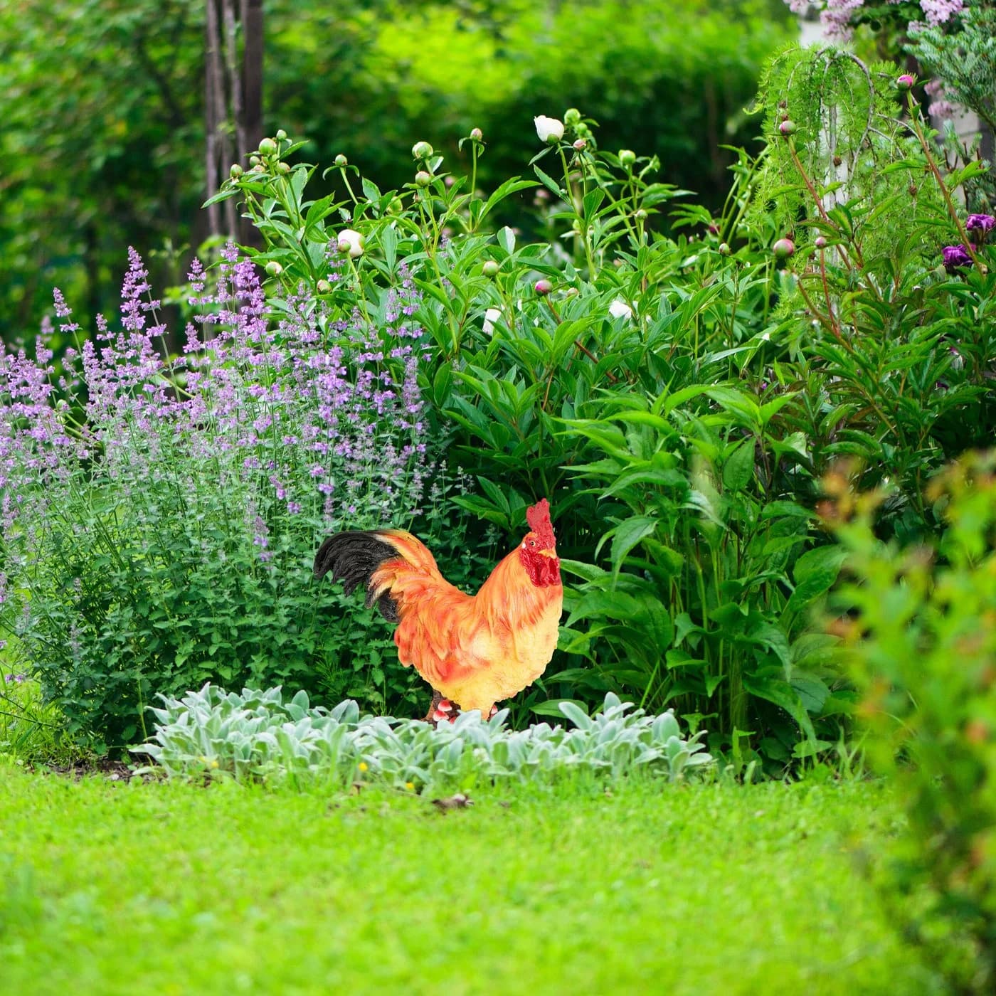 relaxdays Gartenfigur Hahn Braun Rot Gelb Polyresin